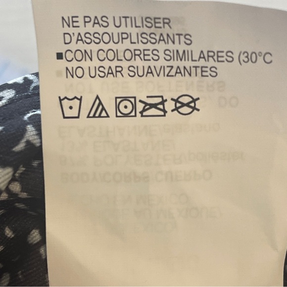 NWT Under Armour High-Rise Compression Bike Short Heatgear Women's Size Large - Picture 12 of 12